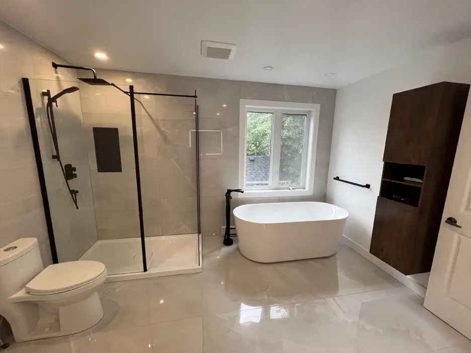 Salle de bain, coin bain et douche